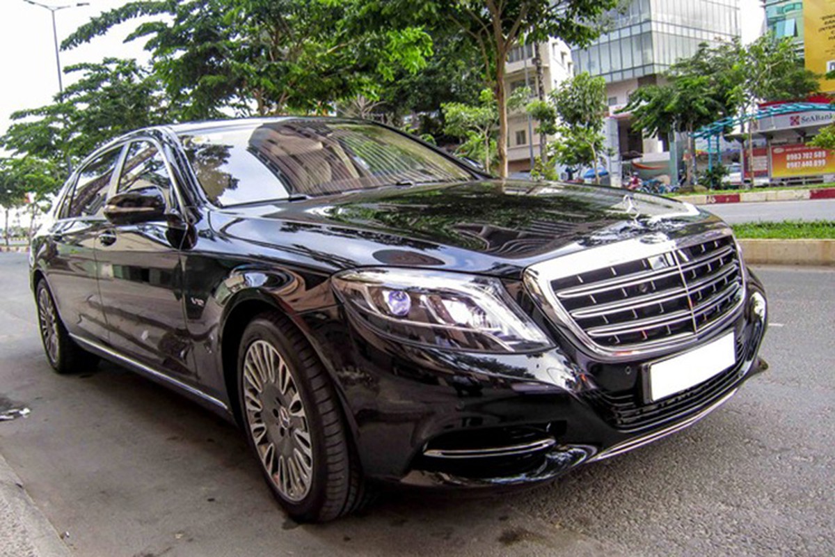 Xe sang gan 10 ty Maybach S600 lan banh tai Sai Thanh